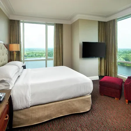 Hilton Lac-Leamy Gatineau Exterior photo