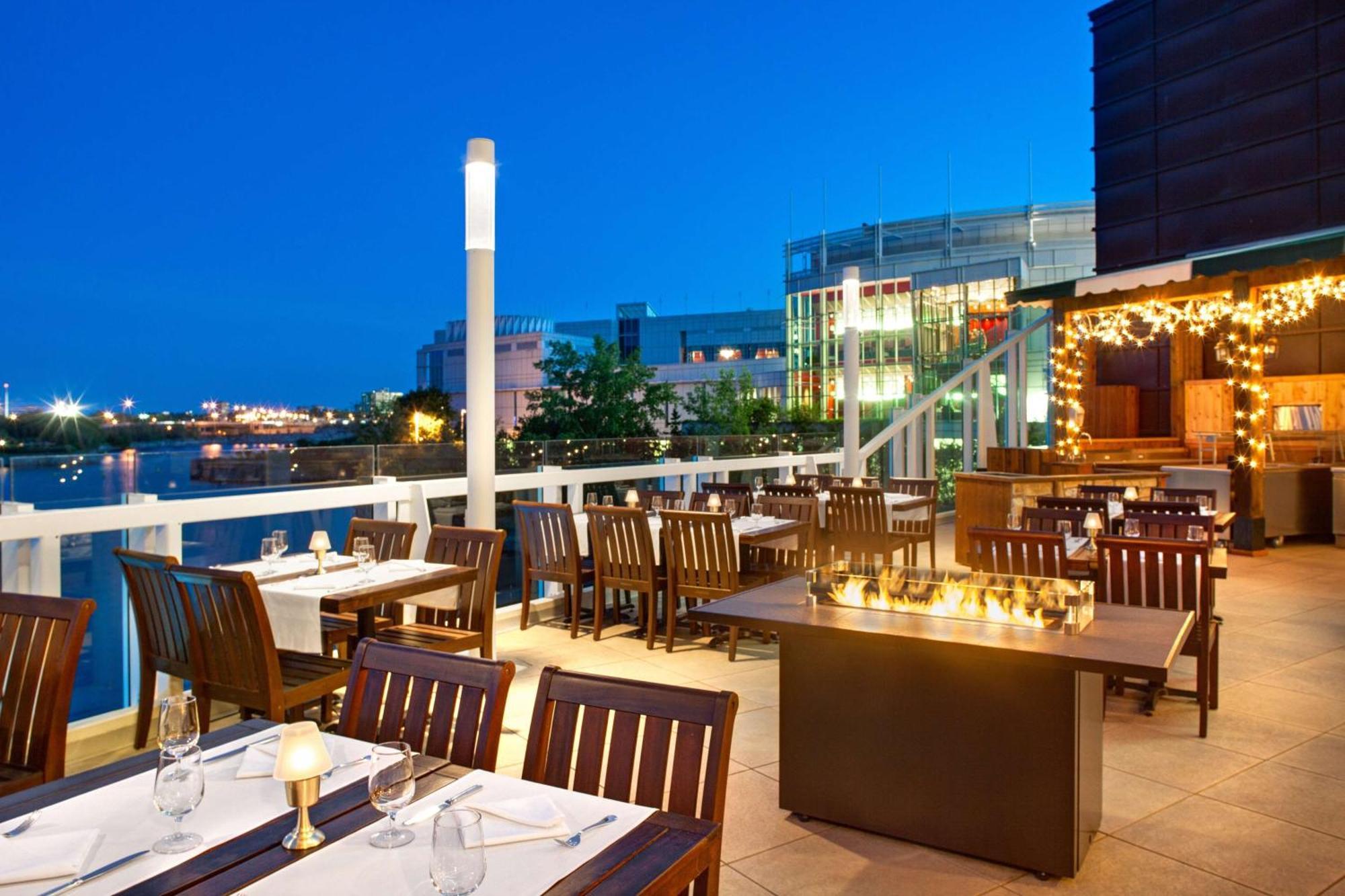 Hotel Hilton Lac-leamy 5*