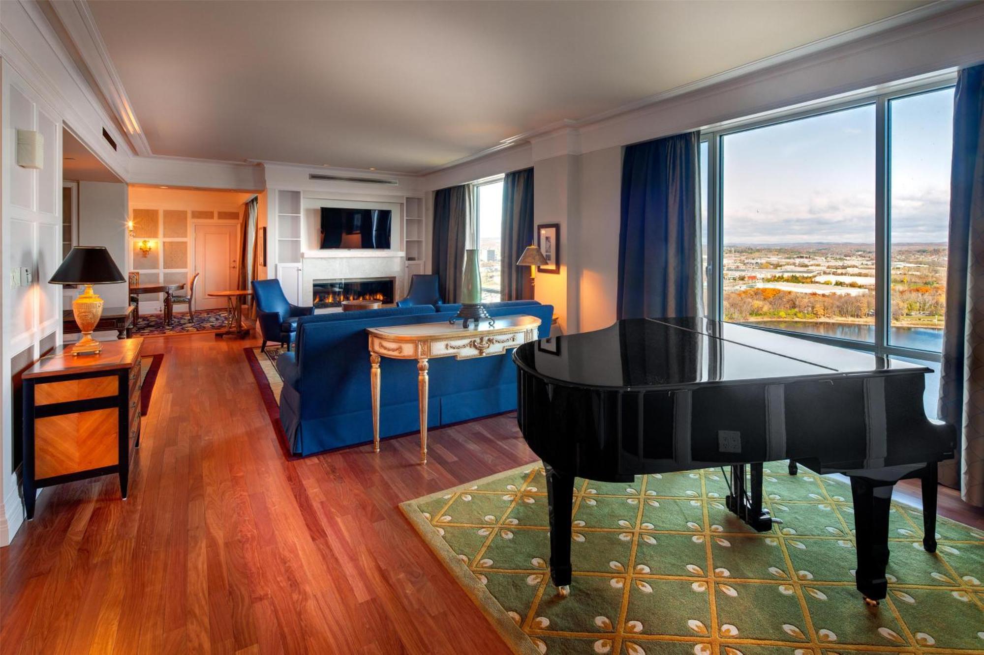 Hotel Hilton Lac-leamy 5*
